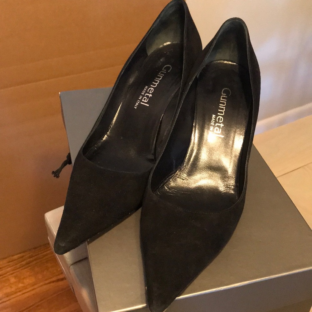 Gunmetal black suede heels size 37